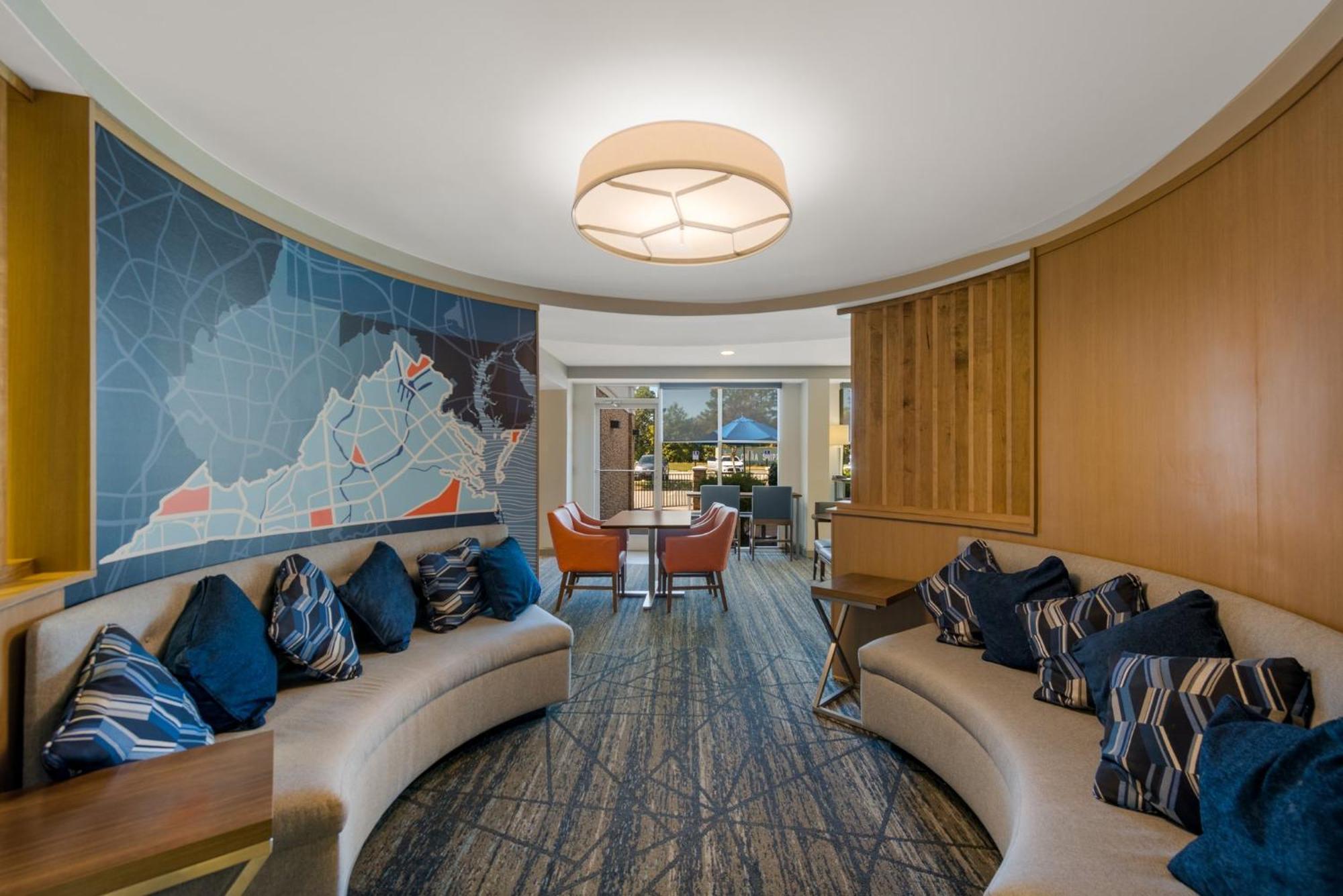 Holiday Inn Express Hotels- Hampton By Ihg Eksteriør bilde