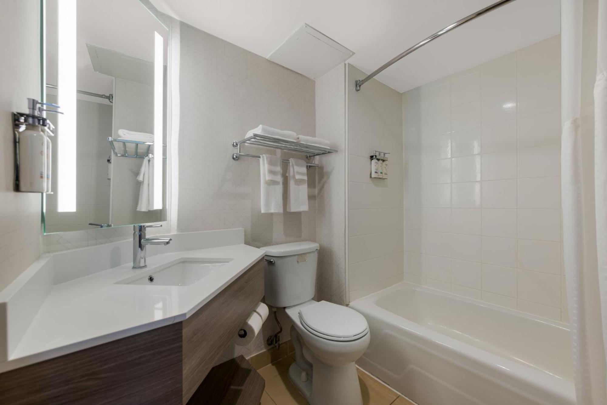 Holiday Inn Express Hotels- Hampton By Ihg Eksteriør bilde